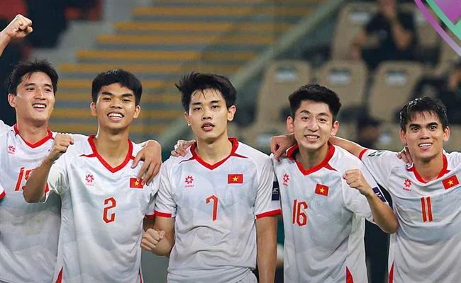 Cá cược Esports với hình ảnh các tựa game nổi tiếng như LoL, CS:GO, Dota 2 tại banca28 game
